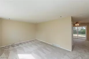 738 W Shore Blvd, Sheffield Lake, OH 44054 - Photo 13