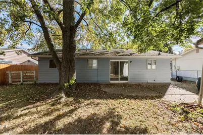 738 West Shore Boulevard, Sheffield Lake, OH 44054 - Photo 7