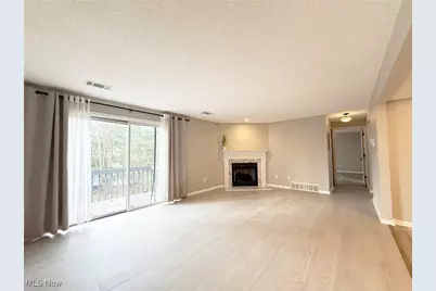 6231 Hidden Creek Drive #235, Lorain, OH 44053 - Photo 3