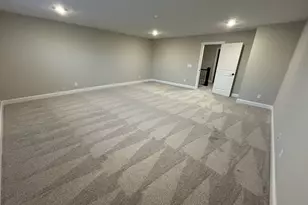 1396 Tullamore Trl, Wadsworth, OH 44281 - Photo 9