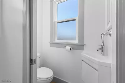 338 Woodlawn Avenue, Cambridge, OH 43725 - Photo 13