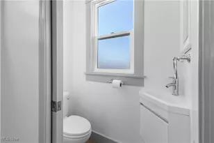 338 Woodlawn Ave, Cambridge, OH 43725 - Photo 13