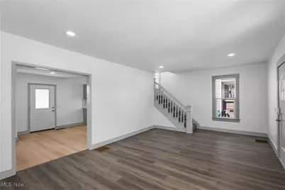 338 Woodlawn Avenue, Cambridge, OH 43725 - Photo 9