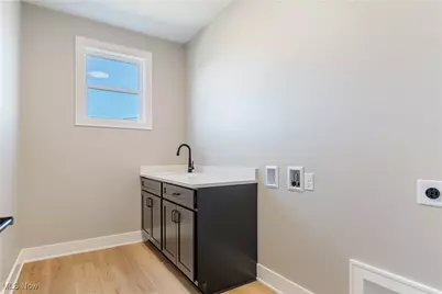 525 Gentlebrook Boulevard SW, Hartville, OH 44632 - Photo 27