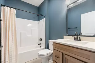 525 Gentlebrook Blvd SW, Hartville, OH 44632 - Photo 31