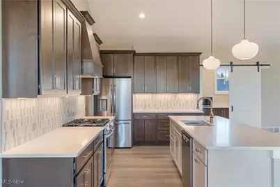 525 Gentlebrook Boulevard SW, Hartville, OH 44632 - Photo 15