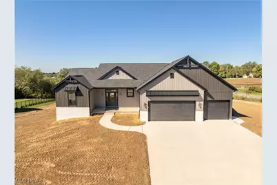 525 Gentlebrook Boulevard SW, Hartville, OH 44632 - Photo 1