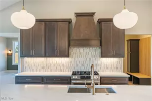 525 Gentlebrook Blvd SW, Hartville, OH 44632 - Photo 21