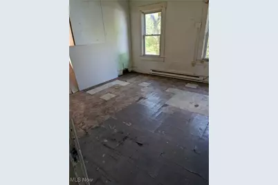 425 Fulton Drive NW, Canton, OH 44703 - Photo 5