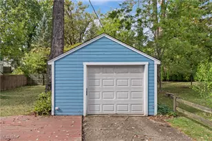 2544 25th St, Cuyahoga Falls, OH 44223 - Photo 3