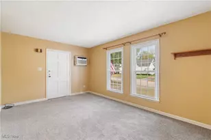 2544 25th St, Cuyahoga Falls, OH 44223 - Photo 13