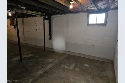 1048 Murray Avenue, Akron, OH 44310 - Photo 17