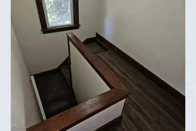 1048 Murray Avenue, Akron, OH 44310 - Photo 13