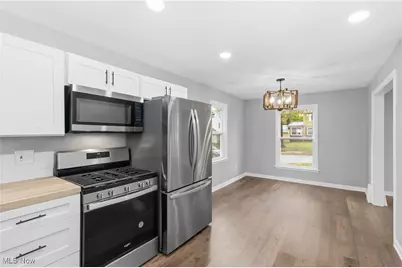 5165 Camden Road, Maple Heights, OH 44137 - Photo 13