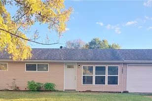 1902 Westwood Dr, Twinsburg, OH 44087 - Photo 1