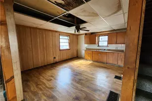 167 S Market St, East Palestine, OH 44413 - Photo 9