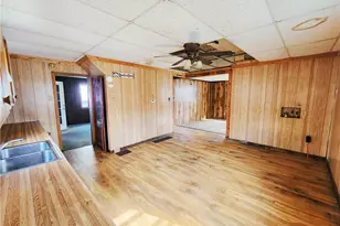 167 S Market St, East Palestine, OH 44413 - Photo 5