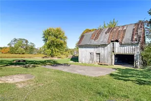 145 State Rd, Hinckley, OH 44233 - Photo 27