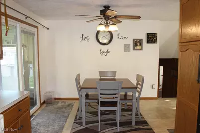 2424 Waynesburg Drive SE, Canton, OH 44707 - Photo 15