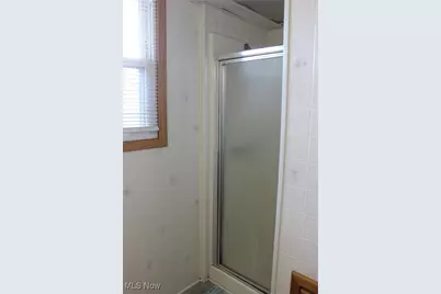 2424 Waynesburg Drive SE, Canton, OH 44707 - Photo 31