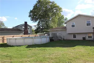 2424 Waynesburg Dr SE, Canton, OH 44707 - Photo 43