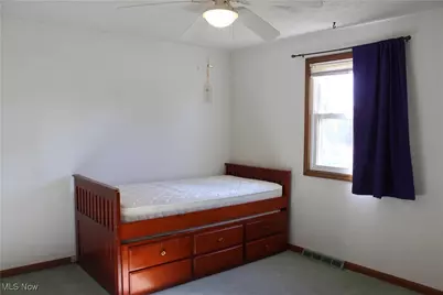 2424 Waynesburg Drive SE, Canton, OH 44707 - Photo 21