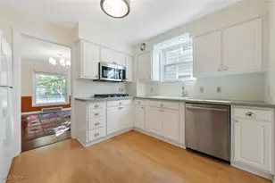 1532 Parkwood Rd, Oakwood, OH 44107 - Photo 9