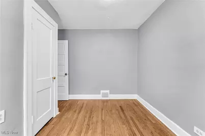 11301 Fortune Avenue #2/UP, Loveland, OH 44111 - Photo 15