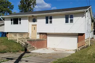 1951 E 39th St, Lorain, OH 44055 - Photo 3