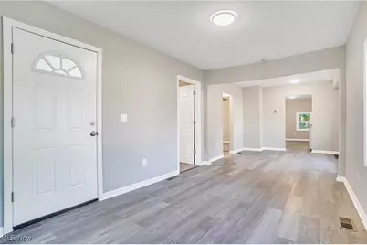 570 Mohawk Avenue, Akron, OH 44305 - Photo 3