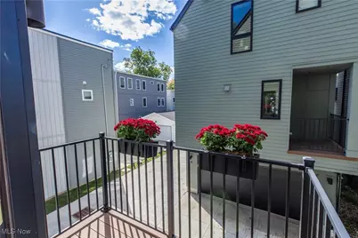 2467 Tremont Avenue, Loveland, OH 44113 - Photo 9