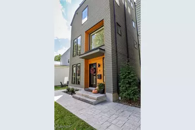 2467 Tremont Avenue, Loveland, OH 44113 - Photo 1