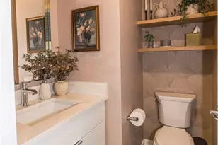 2467 Tremont Ave, Loveland, OH 44113 - Photo 7