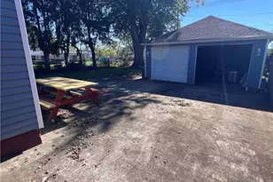 1350 Maplewood Dr, Zanesville, OH 43701 - Photo 7