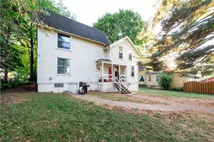 242 W Highland Ave, Ravenna, OH 44266 - Photo 7