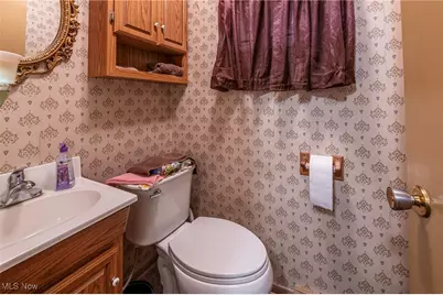 34152 Oak Knoll Street, Eastlake, OH 44095 - Photo 13