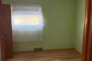 34152 Oak Knoll St, Eastlake, OH 44095 - Photo 15