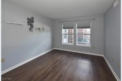 23002 Chandlers Lane #221, Olmsted Falls, OH 44138 - Photo 15