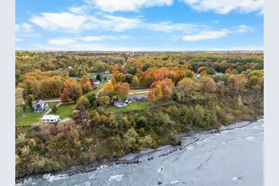 3339 Lake Road, Conneaut, OH 44030 - Photo 5