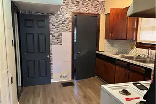 557 Cameron Ave, Youngstown, OH 44502 - Photo 9