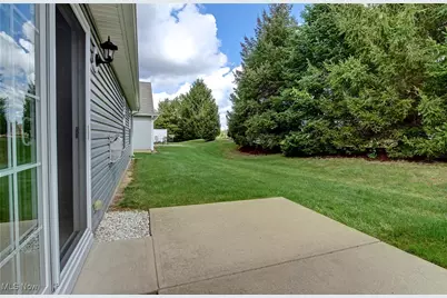 327 Breckenridge Oval, Elyria, OH 44035 - Photo 29