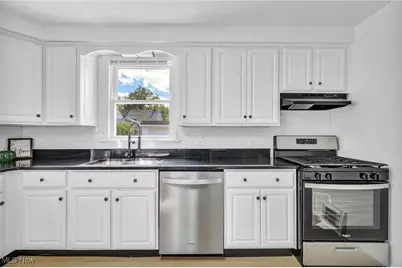 17008 Throckley Avenue, Loveland, OH 44128 - Photo 17