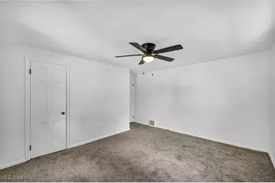 17008 Throckley Avenue, Loveland, OH 44128 - Photo 31