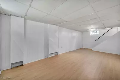 17008 Throckley Avenue, Loveland, OH 44128 - Photo 35