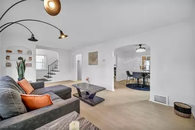 17008 Throckley Avenue, Loveland, OH 44128 - Photo 11