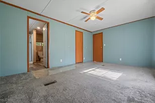 13533 Emerson Ave, Williamstown, WV 26187 - Photo 13