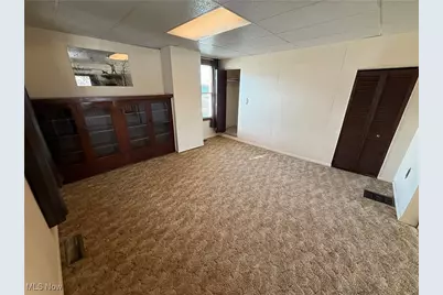 621 Newport Avenue, Uhrichsville, OH 44683 - Photo 27