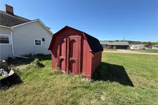 621 Newport Ave, Uhrichsville, OH 44683 - Photo 39