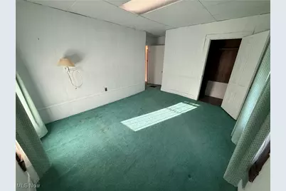 621 Newport Avenue, Uhrichsville, OH 44683 - Photo 31