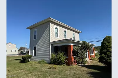 621 Newport Avenue, Uhrichsville, OH 44683 - Photo 15